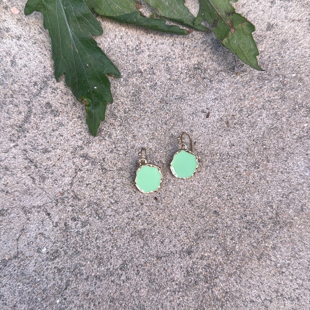 Vintage. Gold Vermeil. Blue Green Hammered Circular